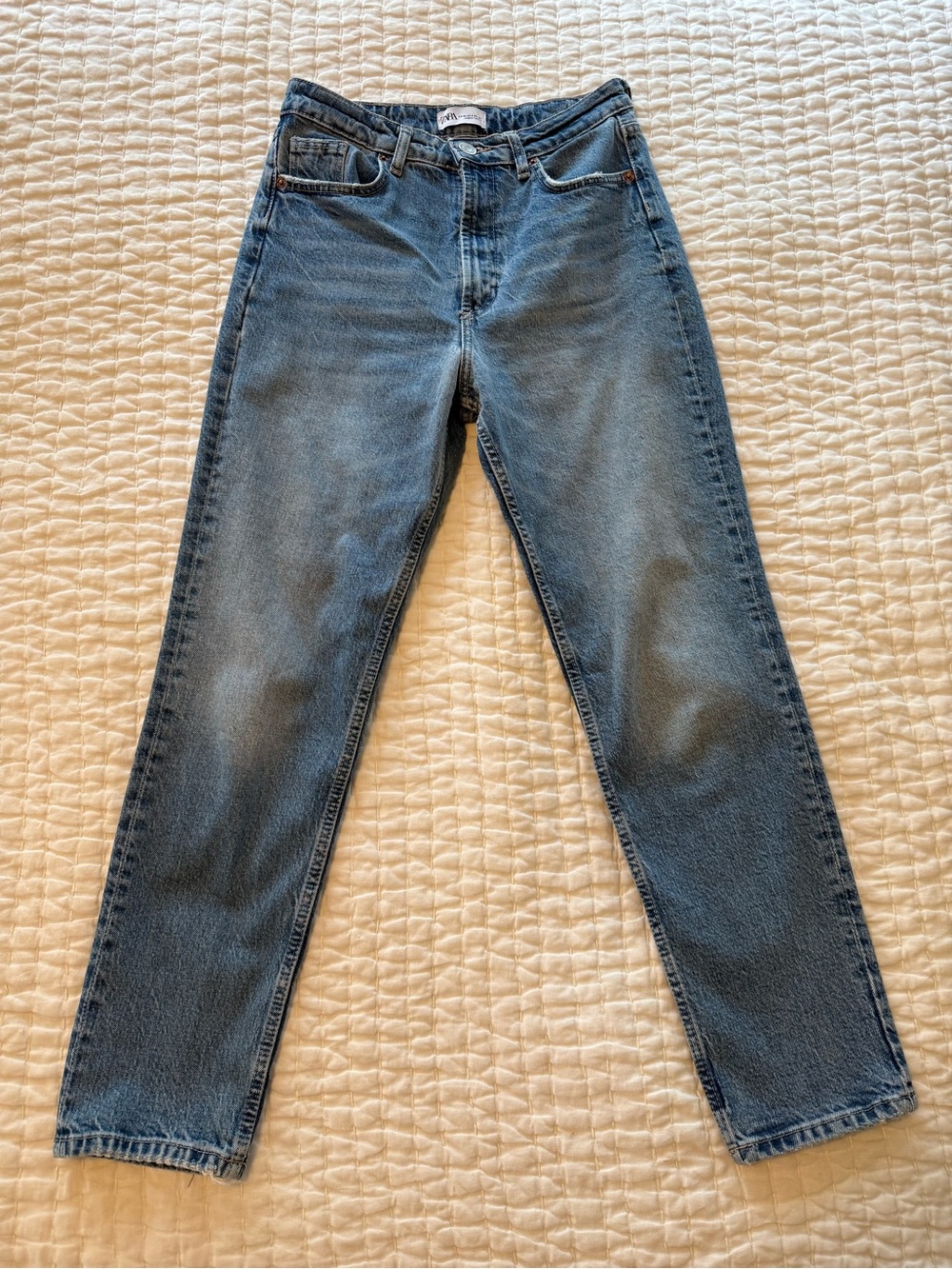 Zara Women's Straight-Leg Jeans in Washed Blue